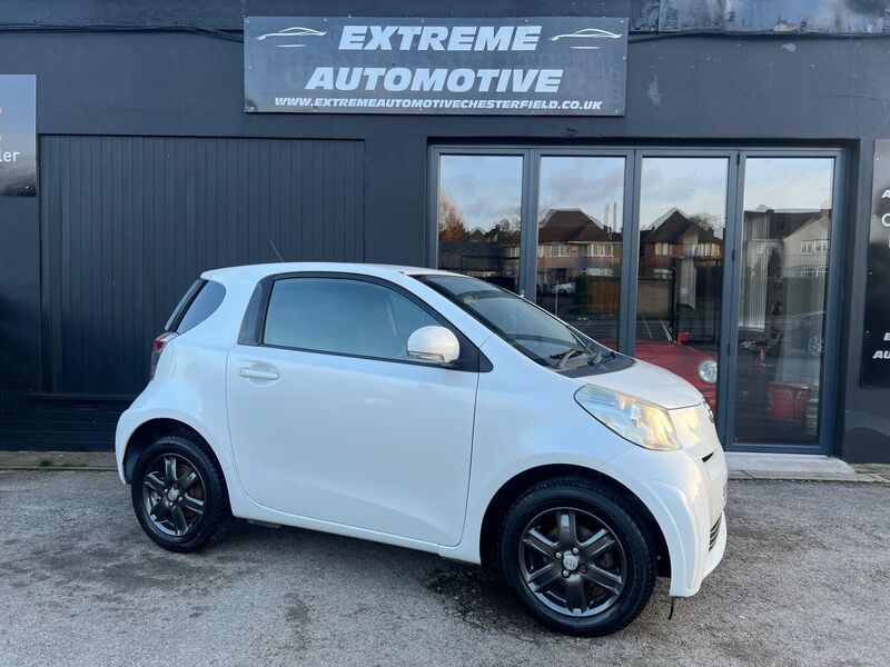 View TOYOTA IQ 1.0 VVT-i 2 Euro 4 3dr