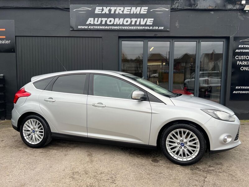 View FORD FOCUS 1.6 Zetec Euro 5 5dr