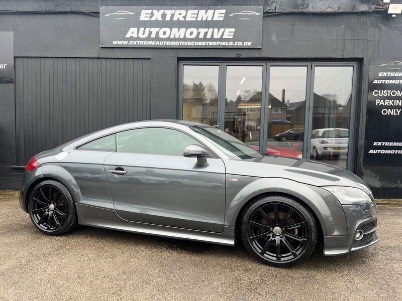 AUDI TT