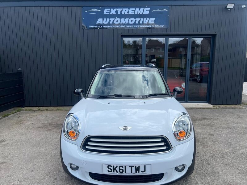 View MINI COUNTRYMAN 1.6 Cooper D Euro 5 (s/s) 5dr