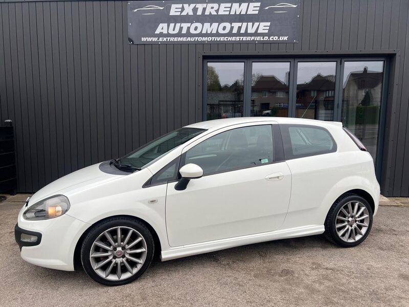 View FIAT PUNTO EVO 1.6 MultiJet Sporting Euro 5 3dr