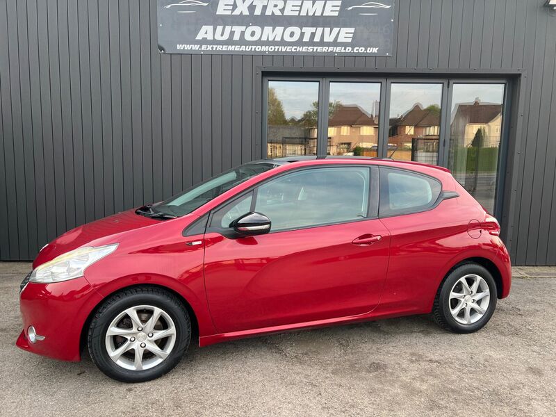 View PEUGEOT 208 1.2 VTi PureTech Style Euro 6 3dr