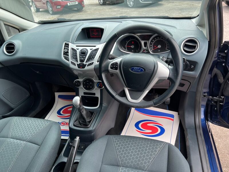 FORD FIESTA
