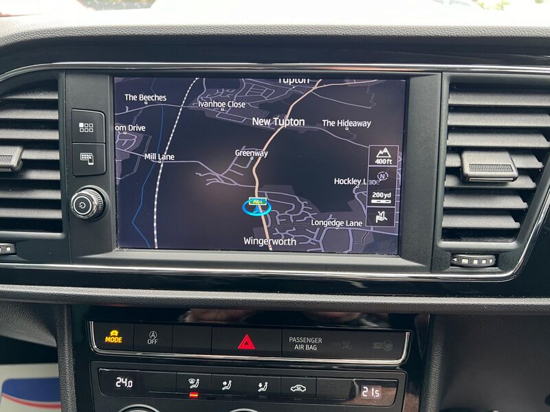 SEAT LEON