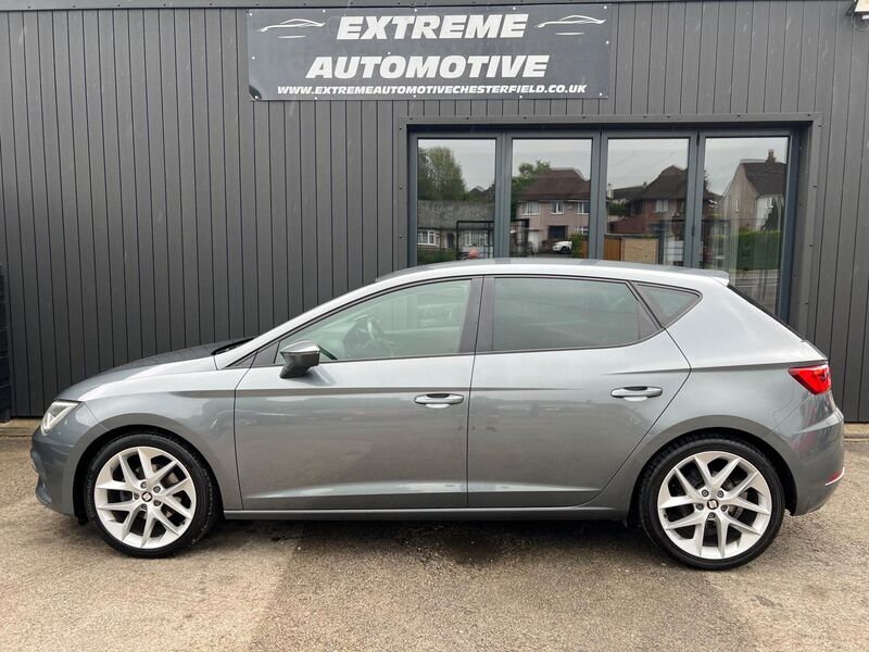 SEAT LEON