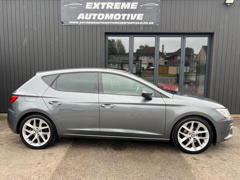 SEAT LEON