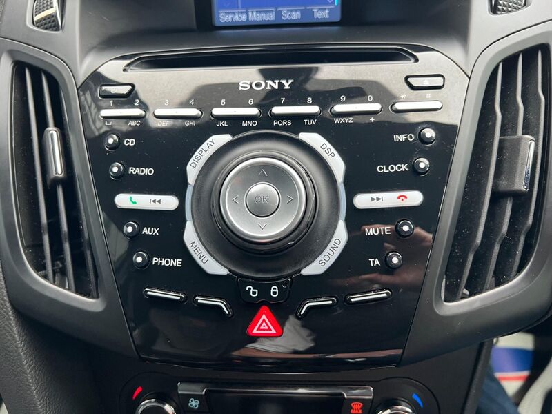 FORD FOCUS