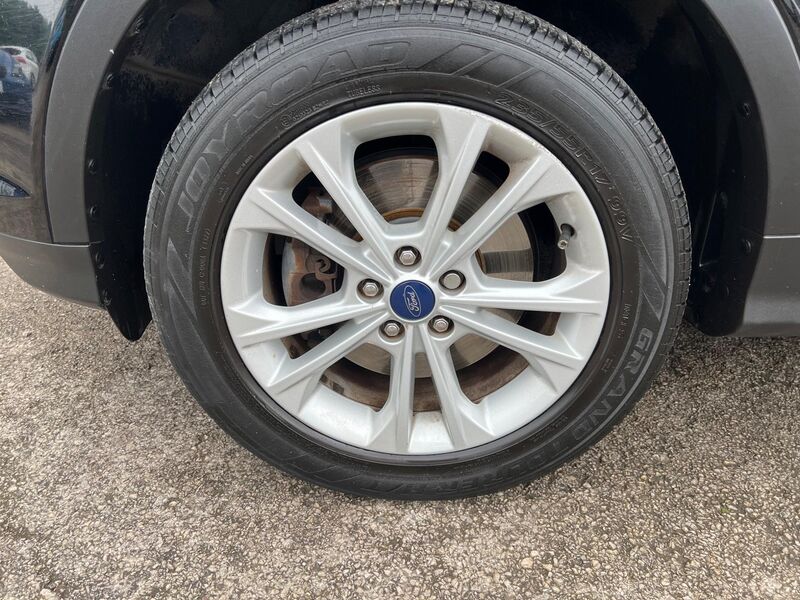 FORD KUGA
