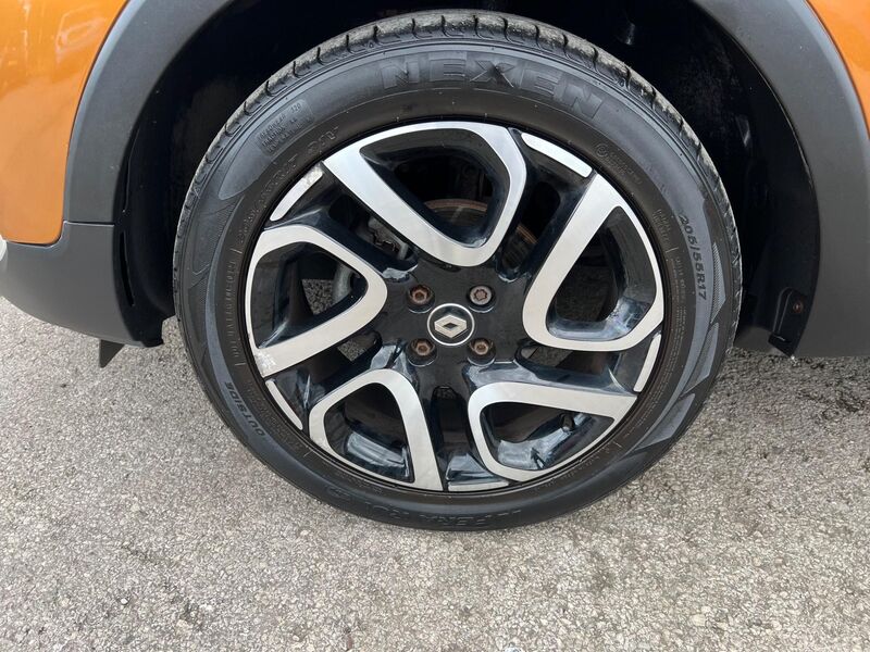 RENAULT CAPTUR