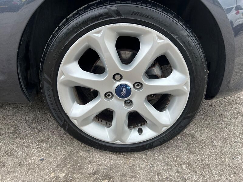 FORD FIESTA