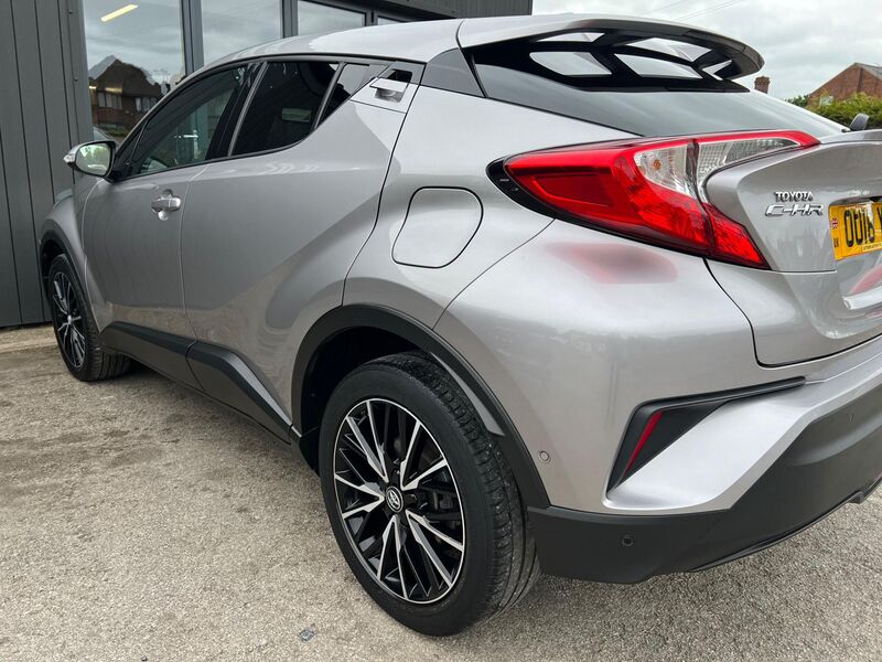 TOYOTA C-HR
