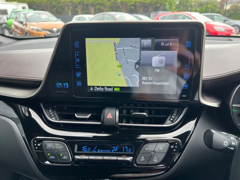 TOYOTA C-HR