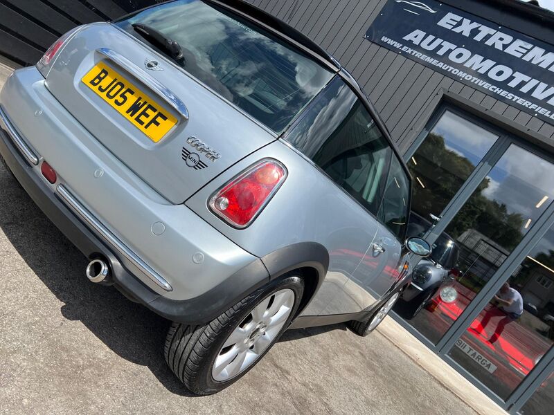 MINI HATCH