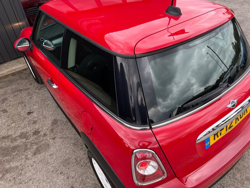 MINI HATCH