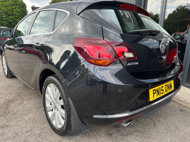 VAUXHALL ASTRA