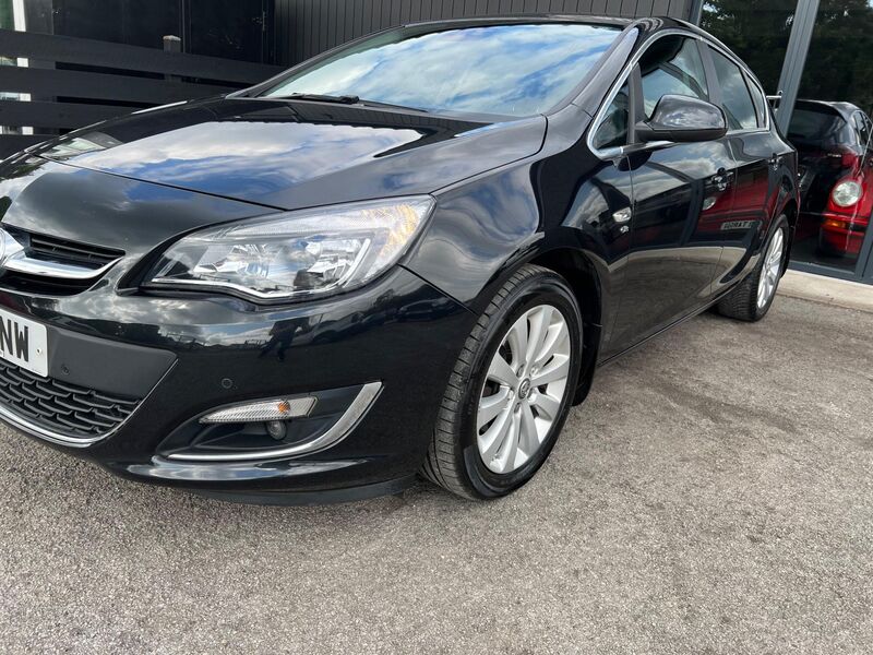 VAUXHALL ASTRA