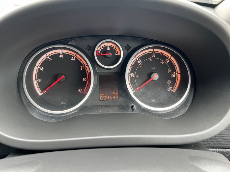 VAUXHALL CORSA