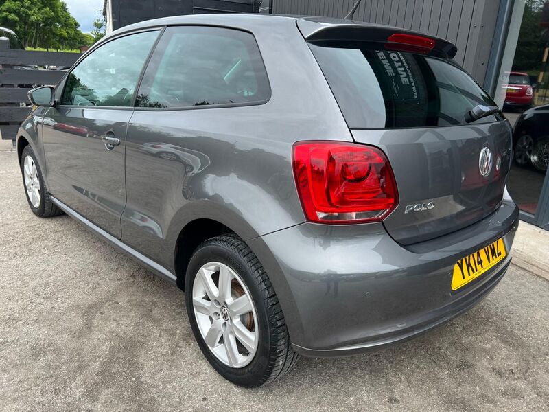 VOLKSWAGEN POLO