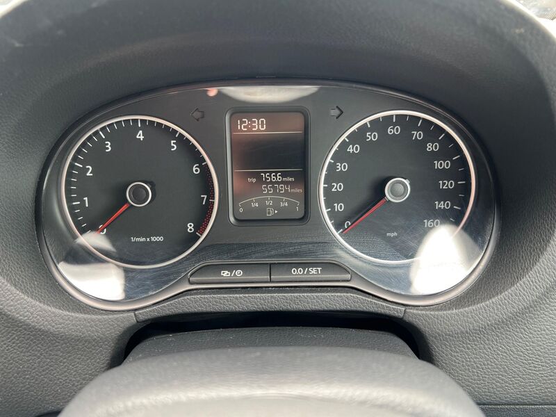 VOLKSWAGEN POLO