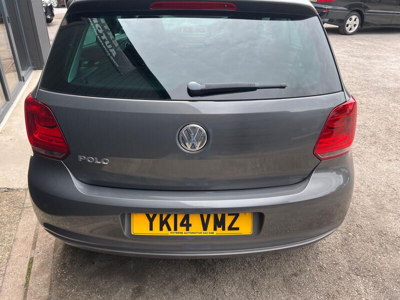 VOLKSWAGEN POLO