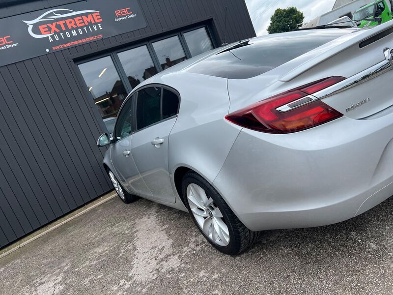 VAUXHALL INSIGNIA