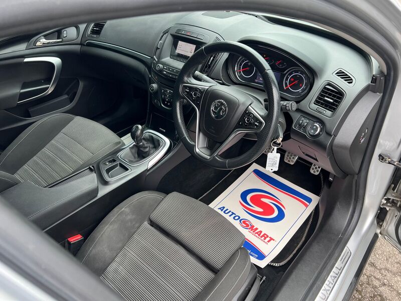 VAUXHALL INSIGNIA