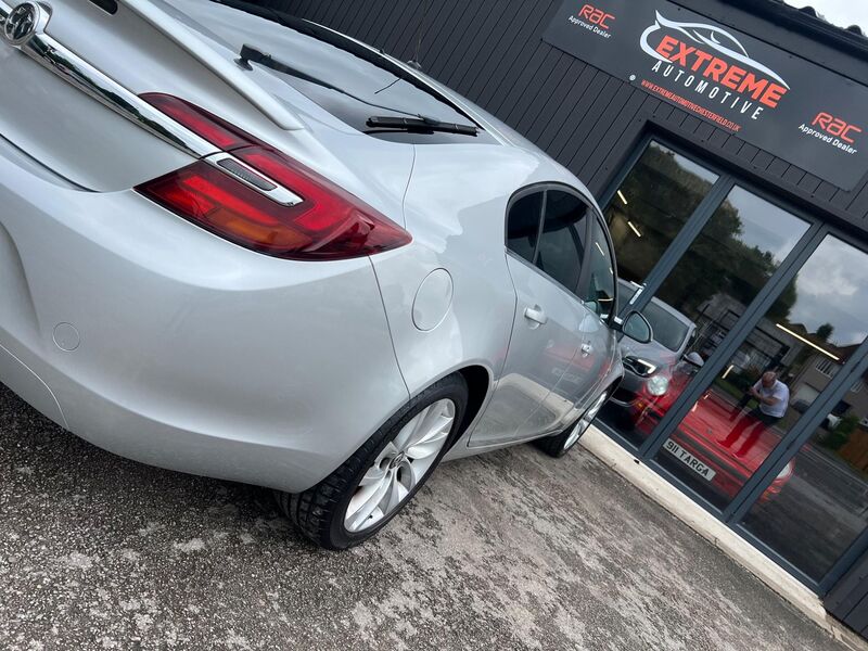 VAUXHALL INSIGNIA