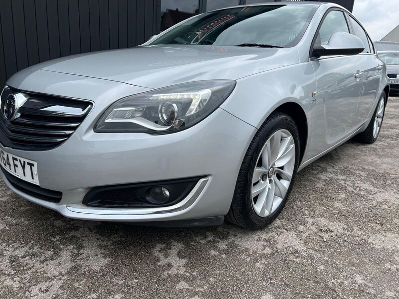 VAUXHALL INSIGNIA