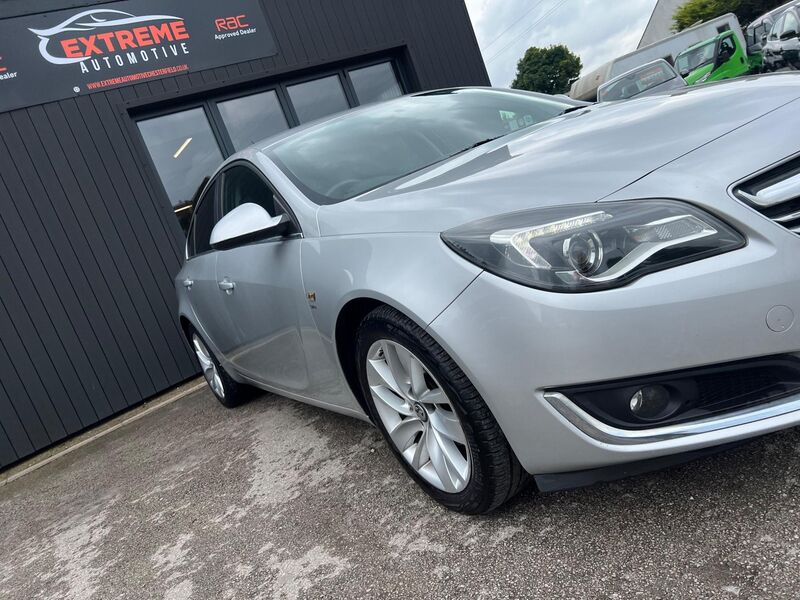 VAUXHALL INSIGNIA