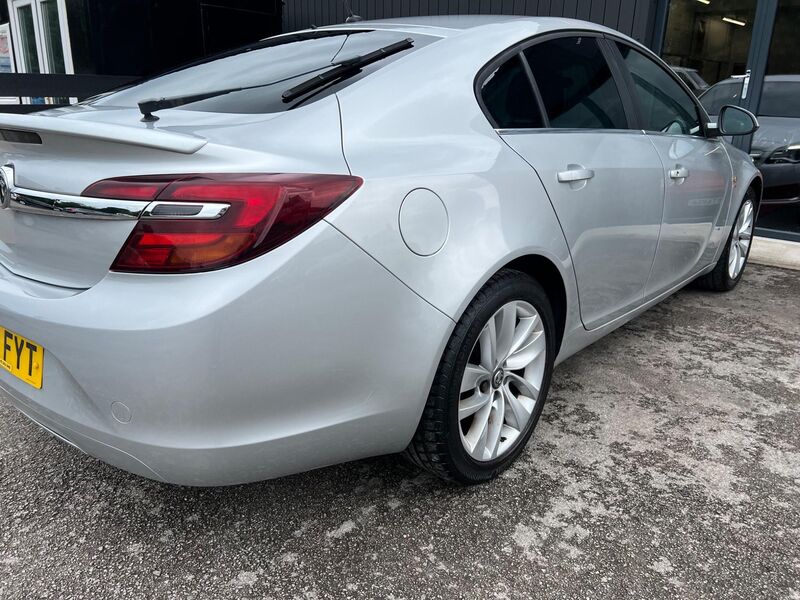 VAUXHALL INSIGNIA