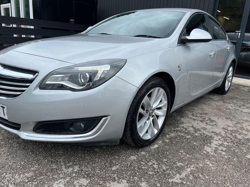 VAUXHALL INSIGNIA