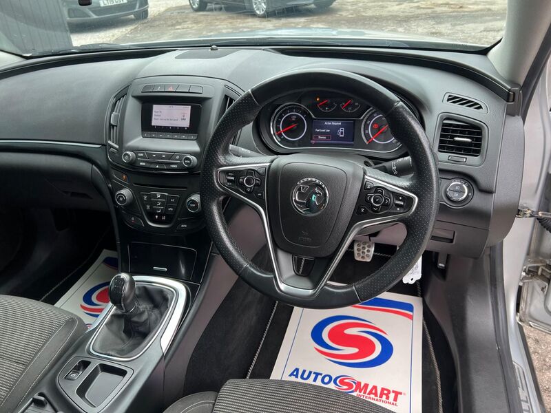 VAUXHALL INSIGNIA