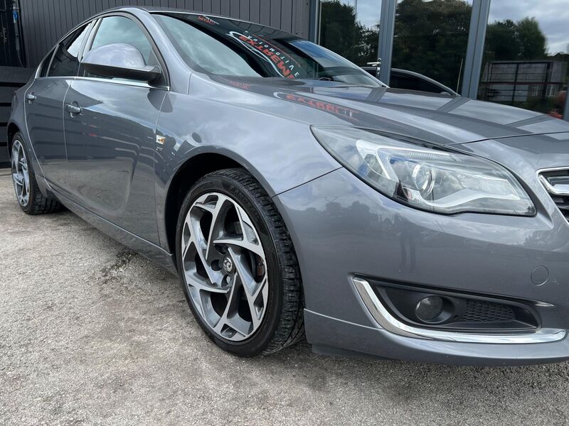 VAUXHALL INSIGNIA