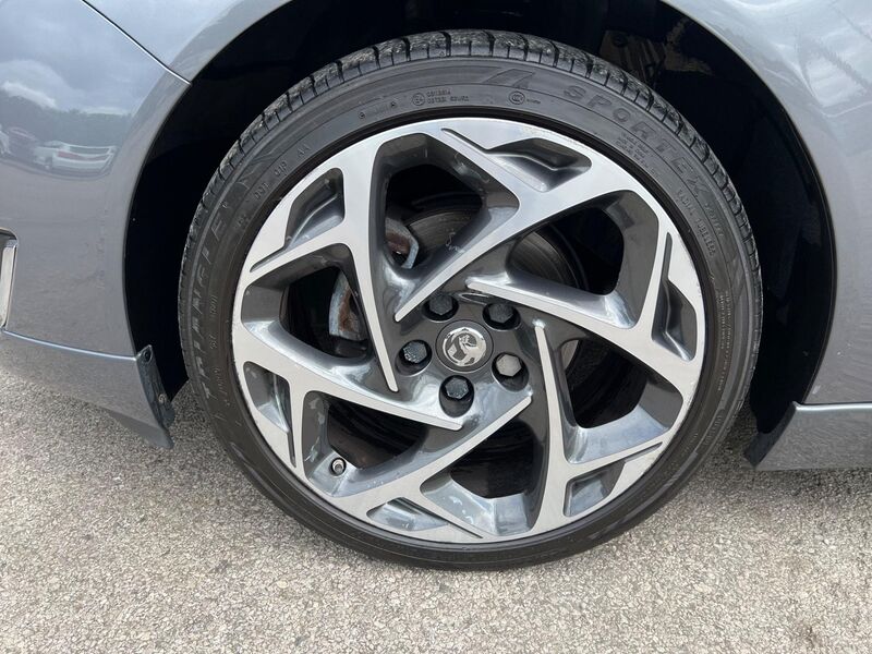 VAUXHALL INSIGNIA