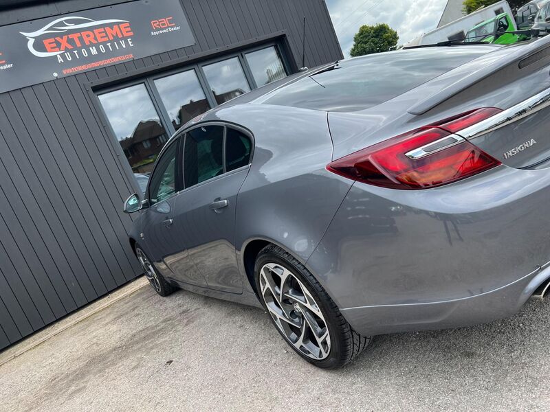 VAUXHALL INSIGNIA