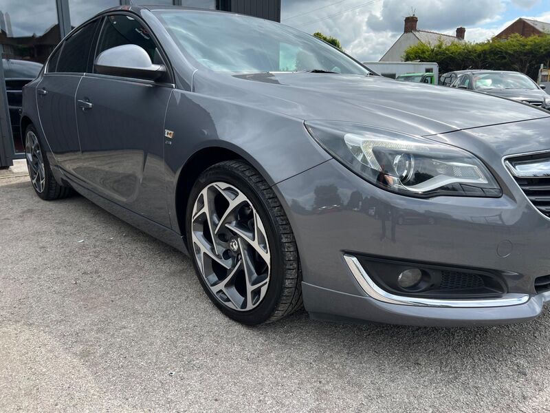 VAUXHALL INSIGNIA