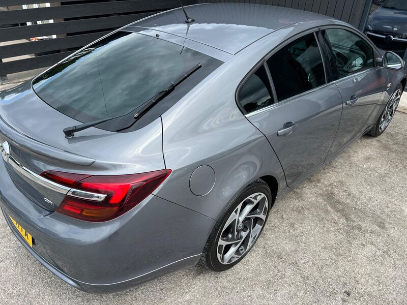 VAUXHALL INSIGNIA