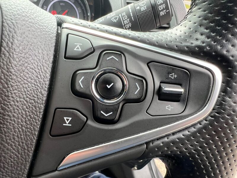 VAUXHALL INSIGNIA