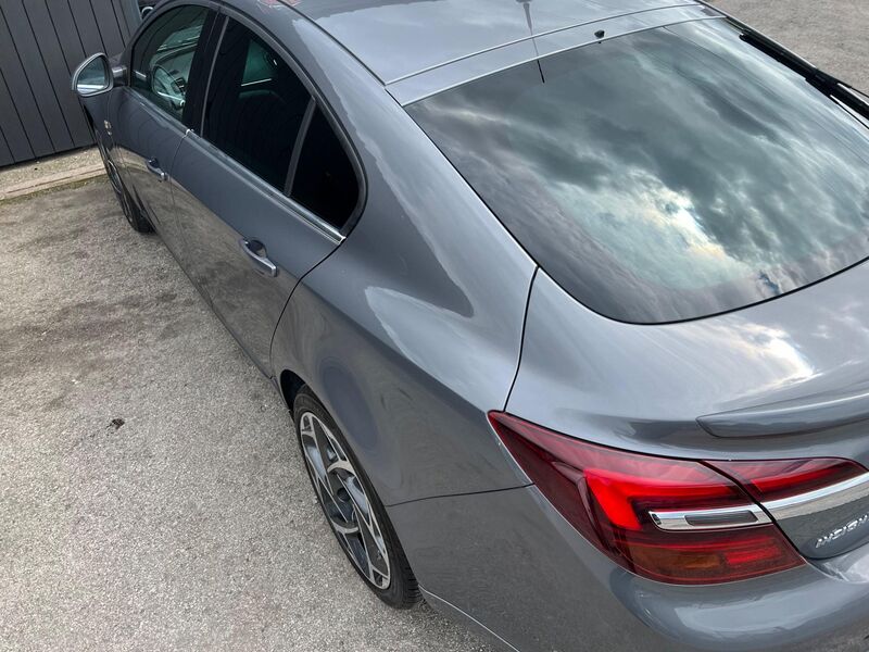 VAUXHALL INSIGNIA