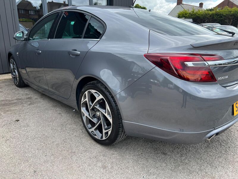 VAUXHALL INSIGNIA