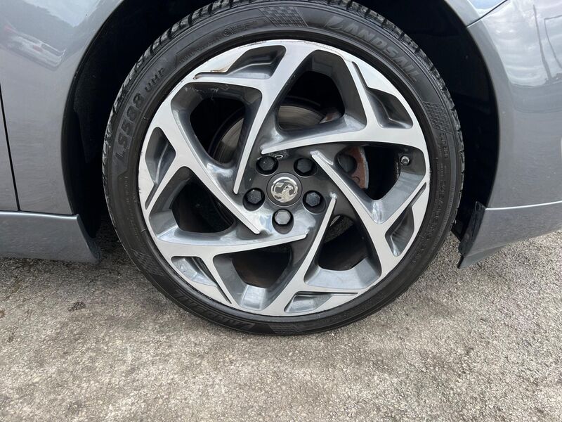 VAUXHALL INSIGNIA