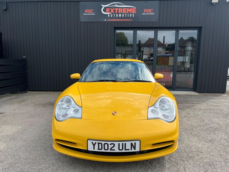 PORSCHE 911