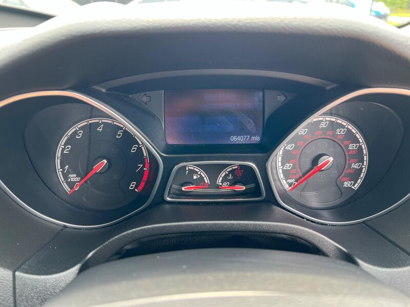 FORD FOCUS
