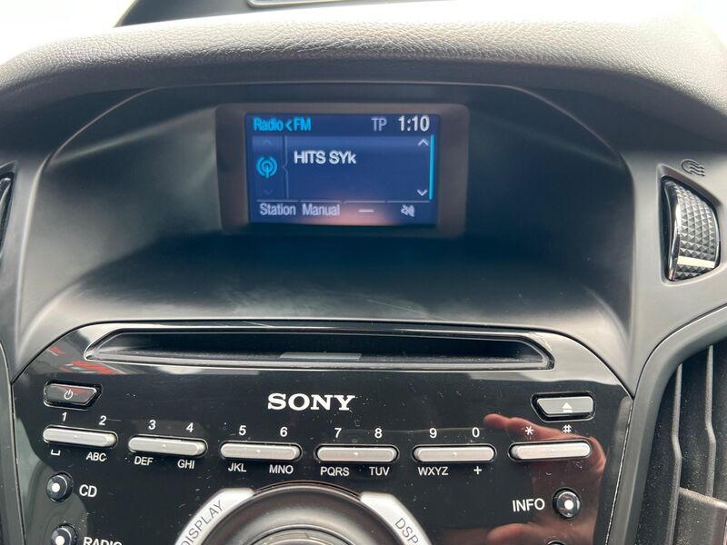 FORD FOCUS
