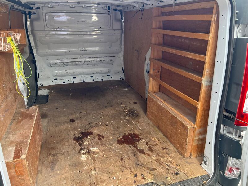 RENAULT TRAFIC
