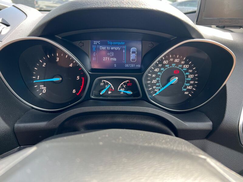 FORD KUGA