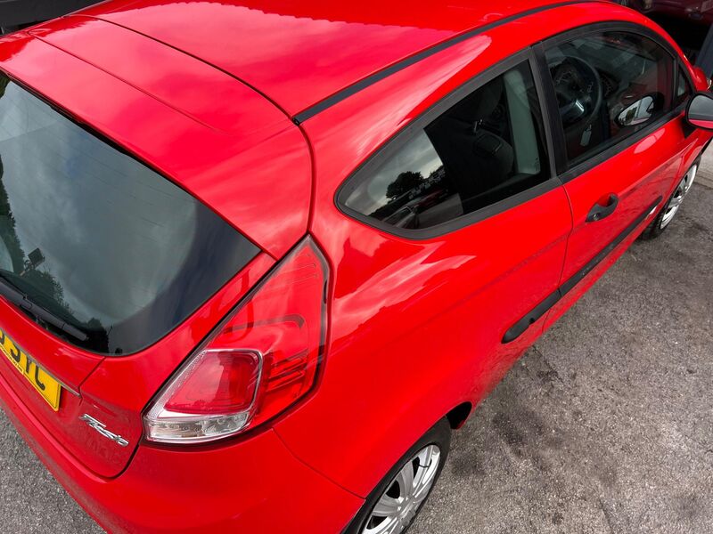 FORD FIESTA