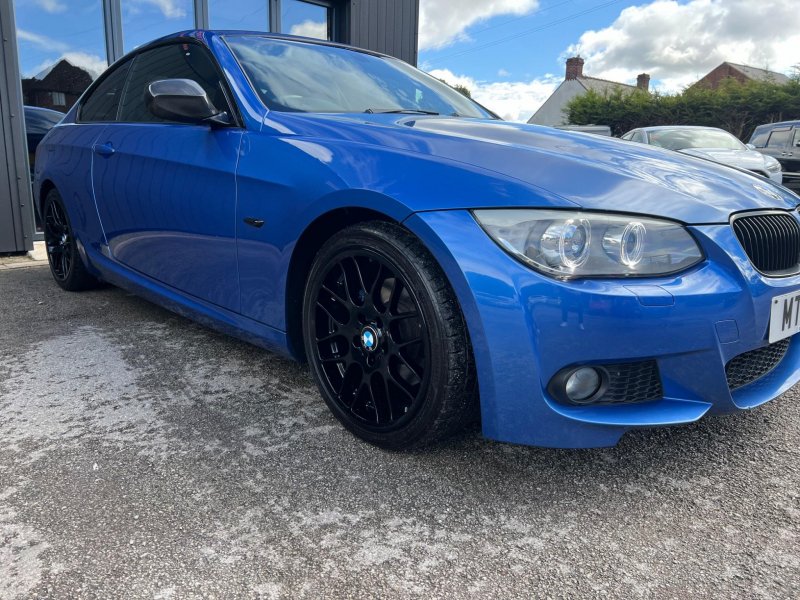 BMW 3 SERIES