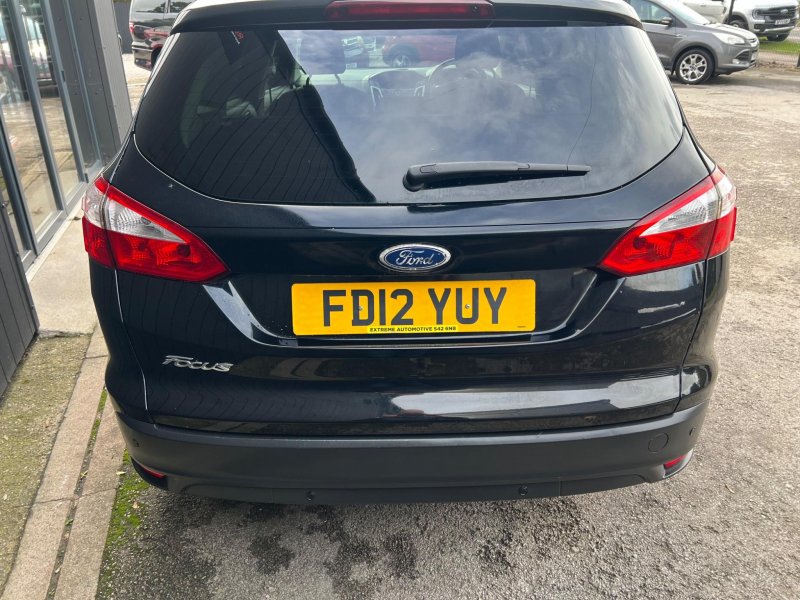 FORD FOCUS