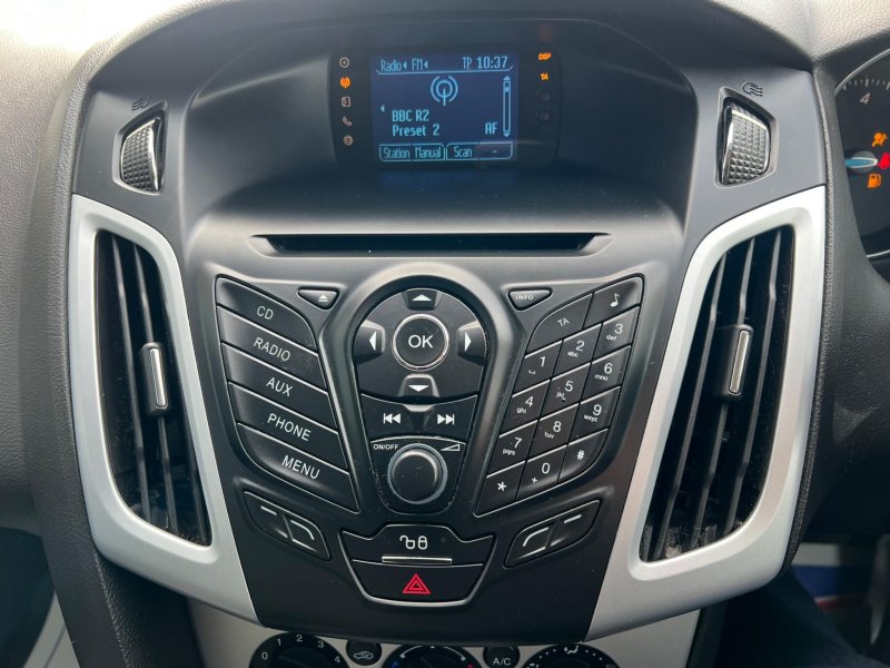 FORD FOCUS